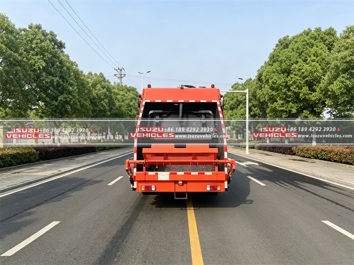 ISUZU FVR 6 CBM Waste Collection Truck Back ISUZU FVR 6 CBM Waste Collection Truck Back