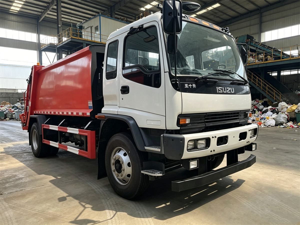 ISUZU 13 CBM Rear Loader Garbage Truck ISUZU 13 CBM Rear Loader Garbage Truck
