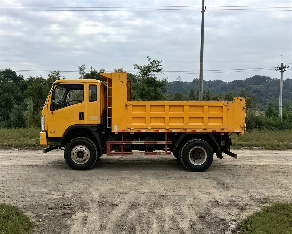 ISUZU 5CBM Mini Mining Dump Truck Body ISUZU 5CBM Mini Mining Dump Truck Body