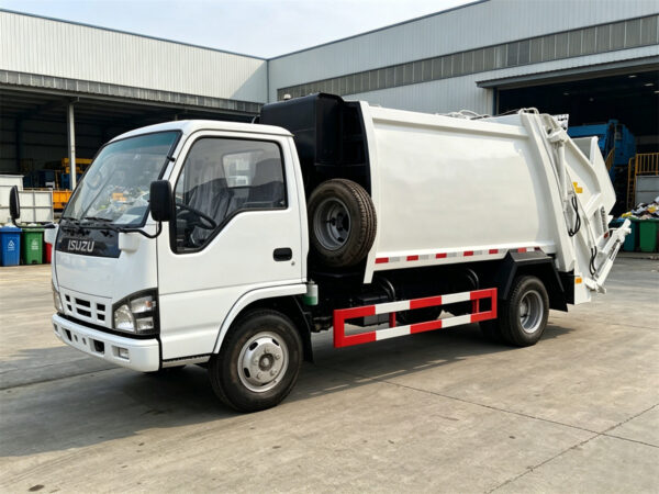 ISUZU 7 CBM Compactor Garbage Truck