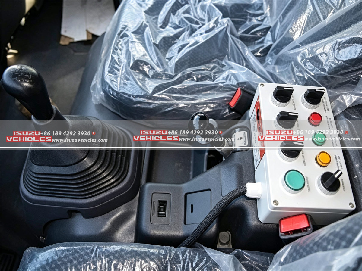ISUZU 12 CBM Rubbish Bin Truck Panel ISUZU 12 CBM Rubbish Bin Truck Panel