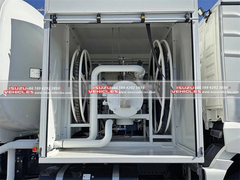 ISUZU 20000L Aircraft Refueller Truck (5)