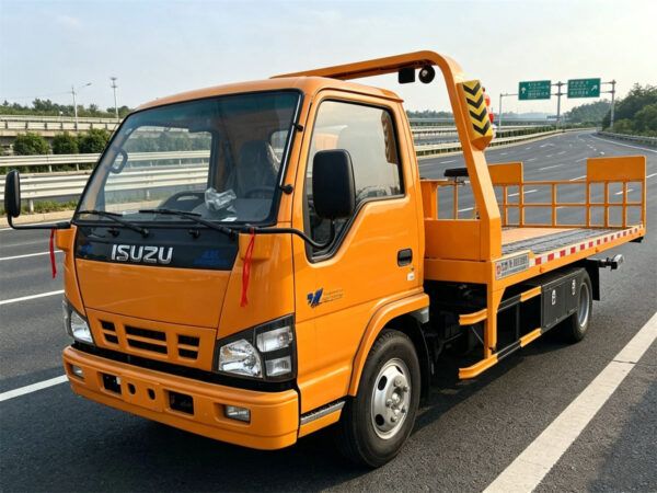 ISUZU 5 Ton Flatbed Recovery Truck