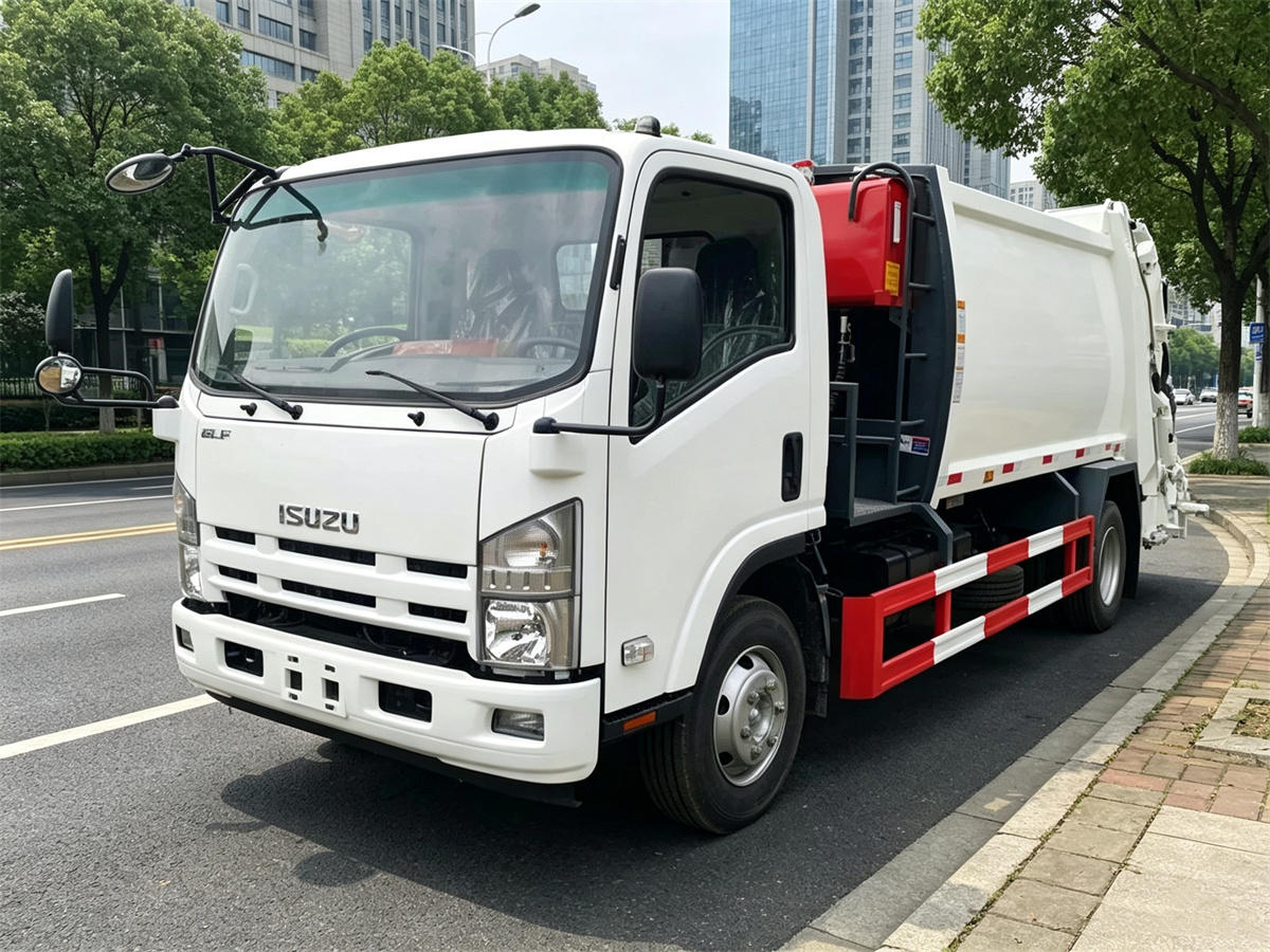 ISUZU 6 CBM Compactor Garbage Truck