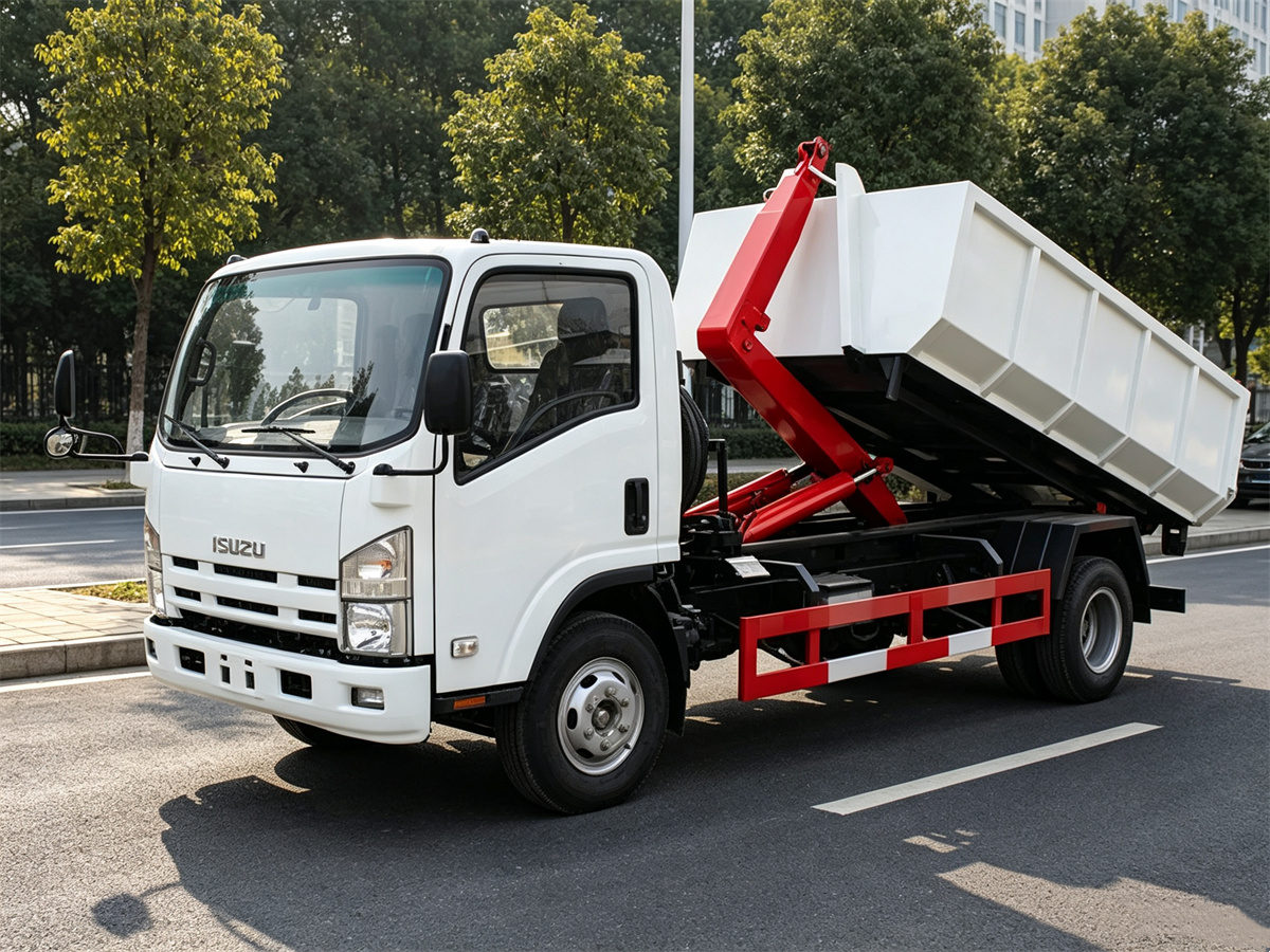 ISUZU 6 CBM Hooklift Garbage Truck ISUZU 6 CBM Hooklift Garbage Truck