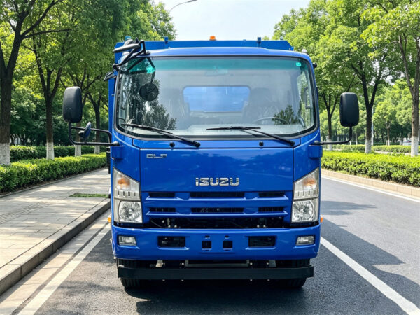 ISUZU 6 CBM Pressure Wash Sweeper Truck Tractor