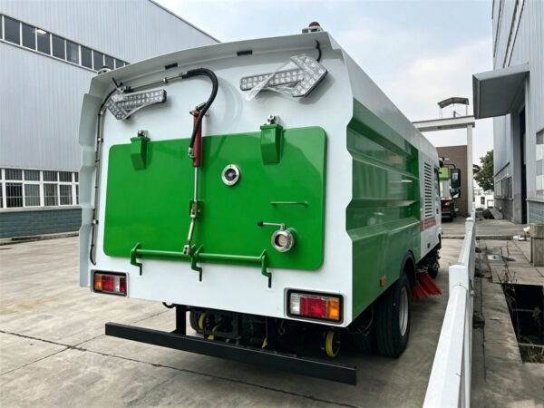 ISUZU 7 CBM Sweeping Truck Rear
