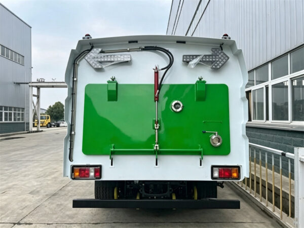 ISUZU 7 CBM Sweeping Truck Rear View