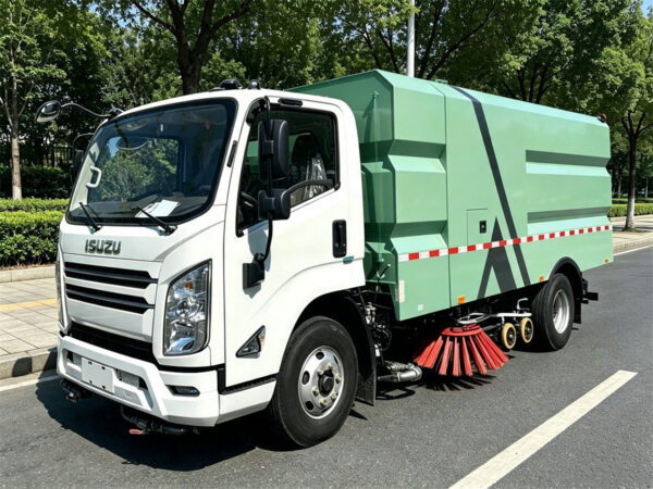 ISUZU 8 CBM Street Scrubber Sweeper Truck