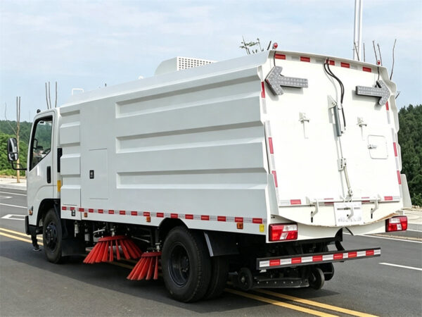 ISUZU 9 CBM Dust Sweeping Truck Side View