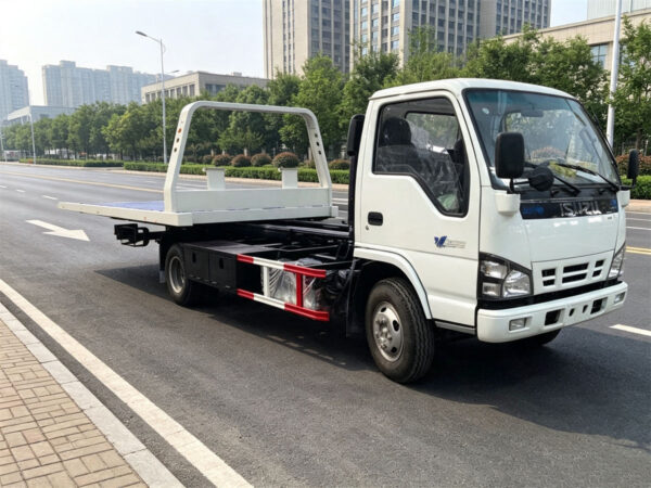 ISUZU Rollback Breakdown Recovery Truck (2)