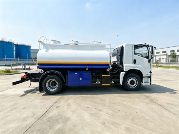 ISUZU 10 CBM Water Tank Truck Body Tanker