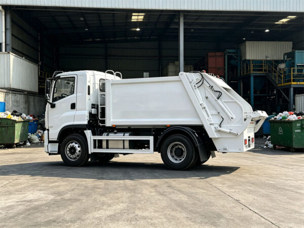 ISUZU 12 CBM Rear Compactor Garbage Truck Body