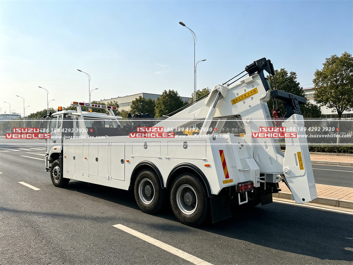 ISUZU 35 Ton Recovery Towing Truck Back Left ISUZU 35 Ton Recovery Towing Truck Back Left