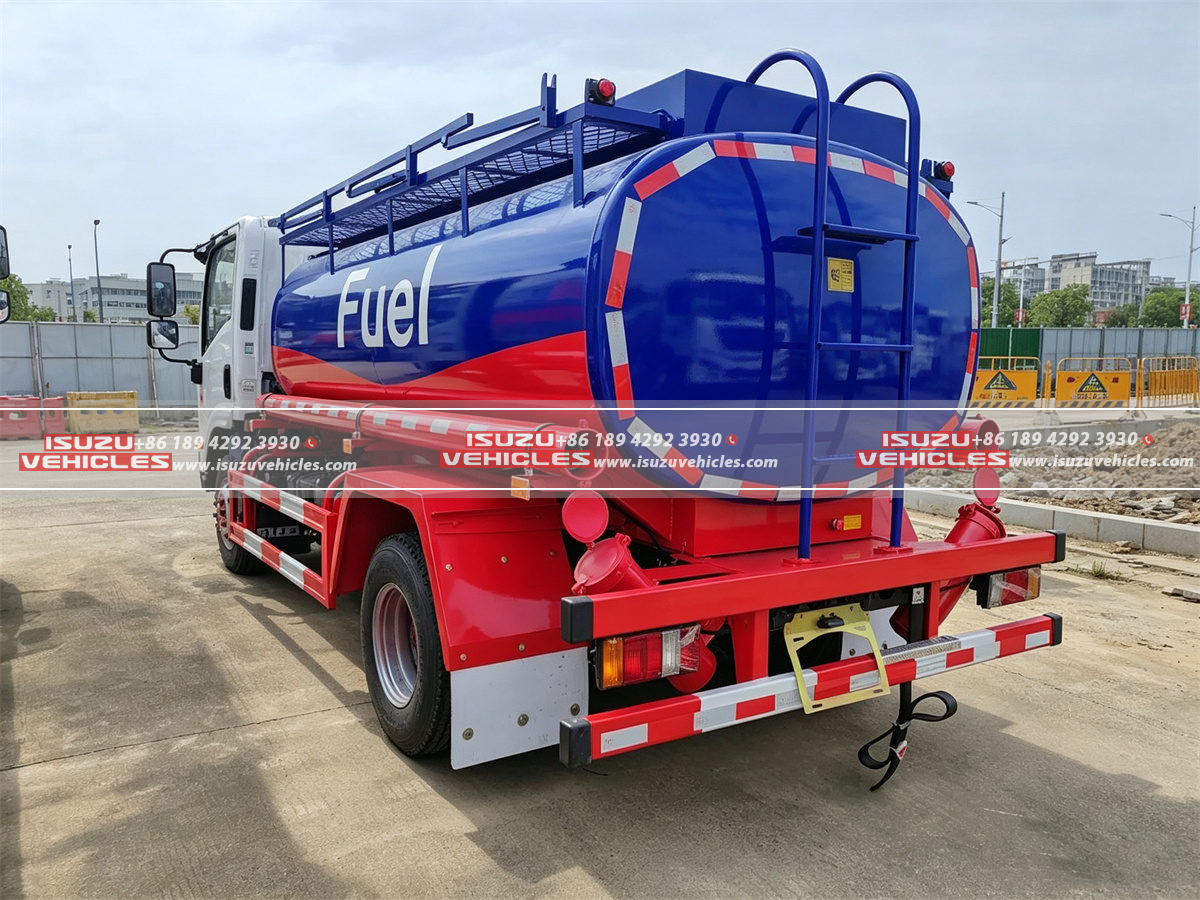 ISUZU 6 CBM Oil Fuel Tank Truck Left Back ISUZU 6 CBM Oil Fuel Tank Truck Left Back
