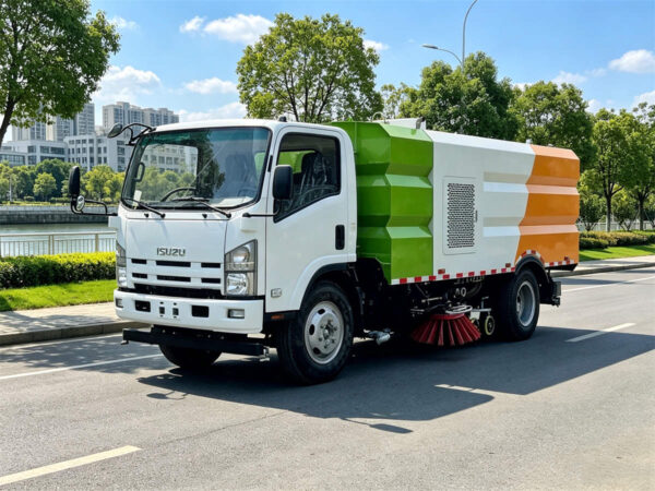 ISUZU 8 CBM Road Sweeper Truck