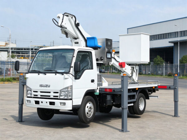 ISUZU 12M Manlift Aerial Truck