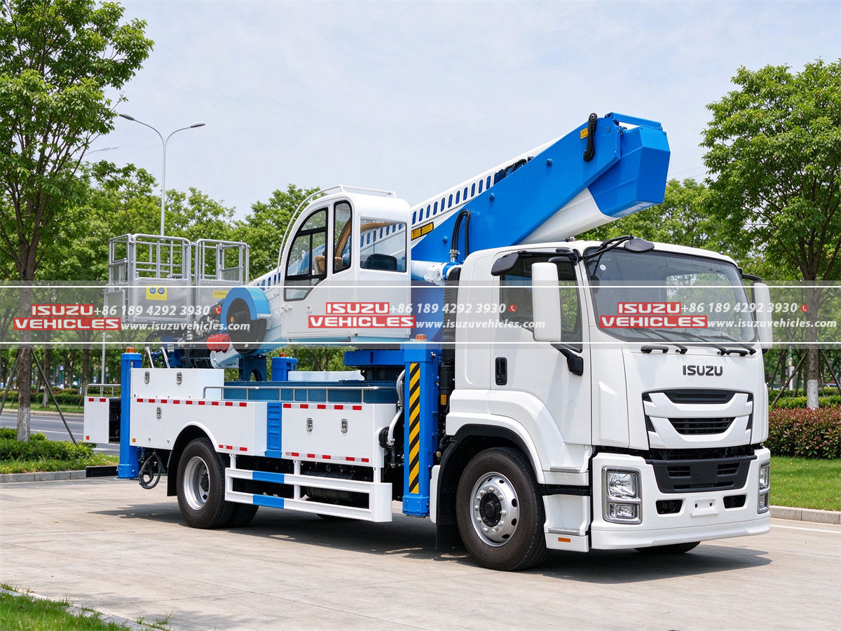 ISUZU 45M Bucket Lift Truck Left ISUZU 45M Bucket Lift Truck Left