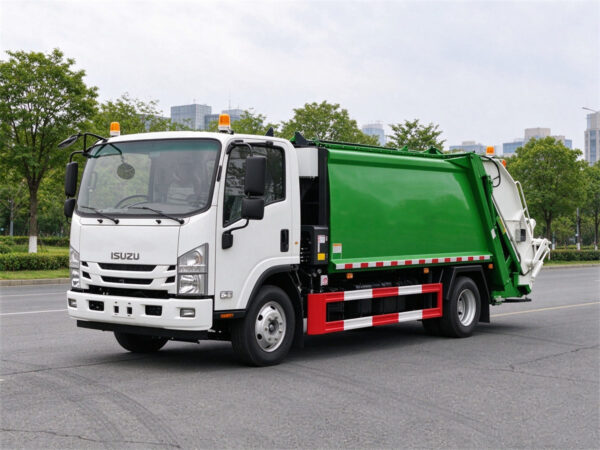 ISUZU 8 CBM Rear Loader Waste Truck
