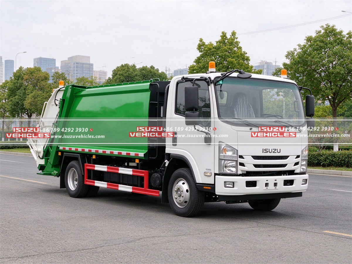 ISUZU 8 CBM Rear Loader Waste Truck Right ISUZU 8 CBM Rear Loader Waste Truck Right
