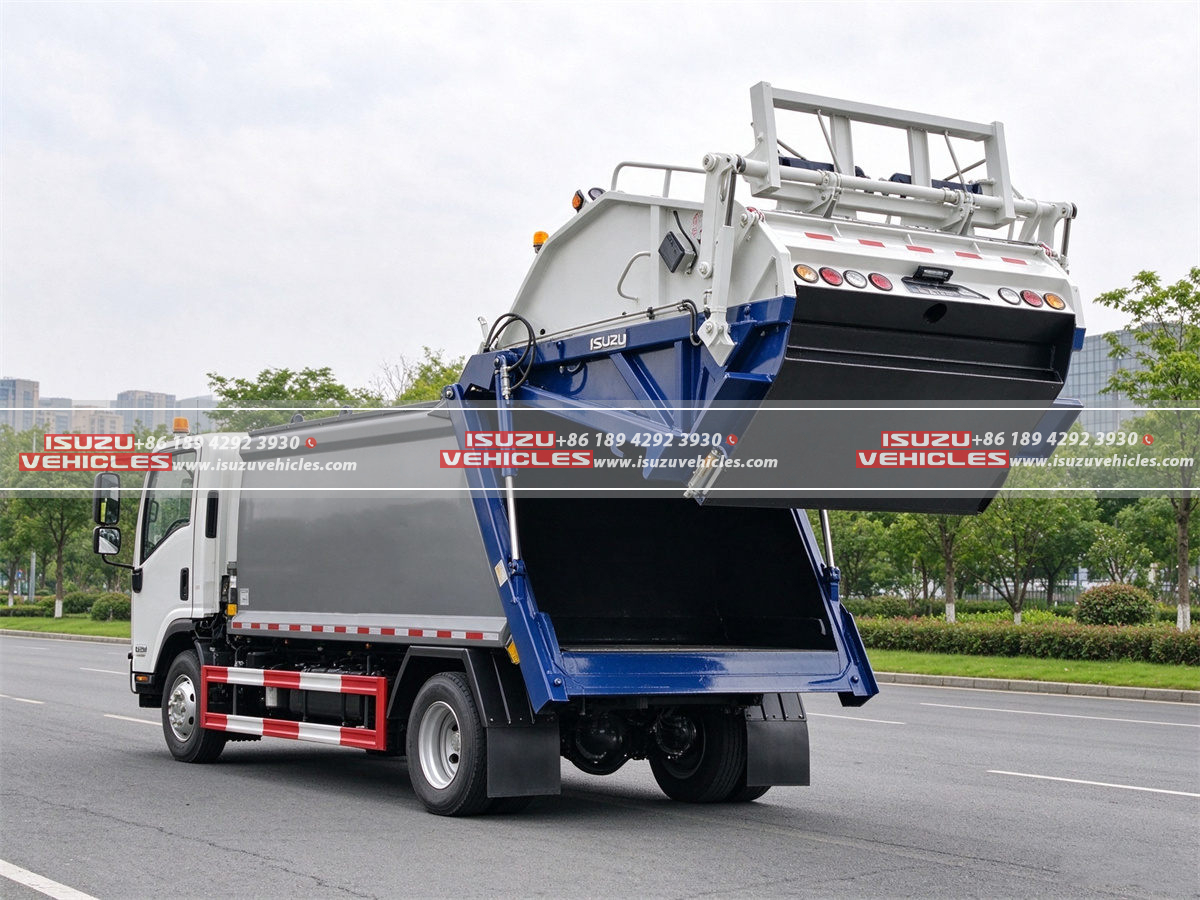 ISUZU 8 CBM Refuse Compactor Truck Work ISUZU 8 CBM Refuse Compactor Truck Work