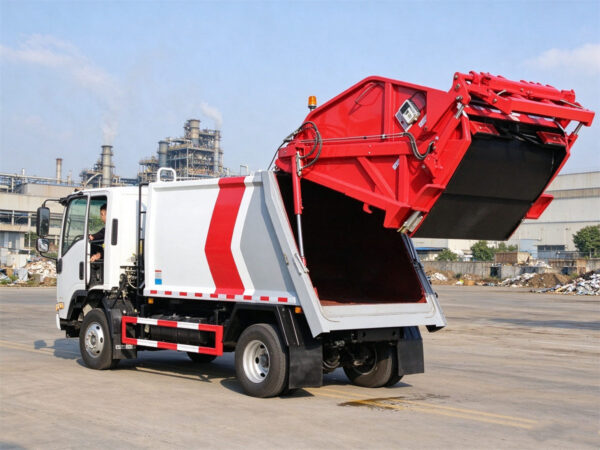 ISUZU 8 CBM Waste Collection Truck Back Loader